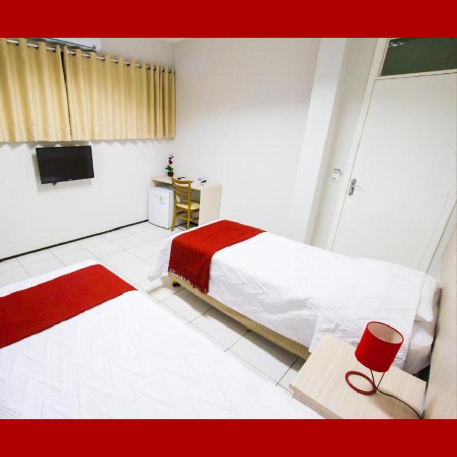 Holiday Hotel Picos Esterno foto