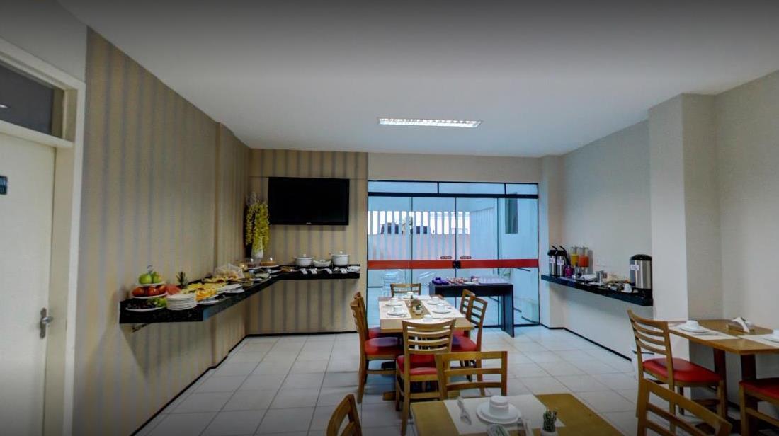 Holiday Hotel Picos Esterno foto